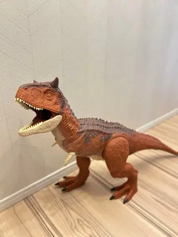 크리스마스에 인기 만점 카르노타우루스 슈퍼 빅 공룡 피규어