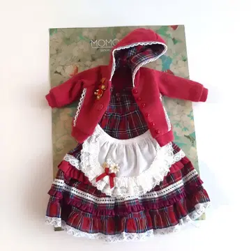 네오 브라이스 인기 작가님 작품 아웃핏 중고품