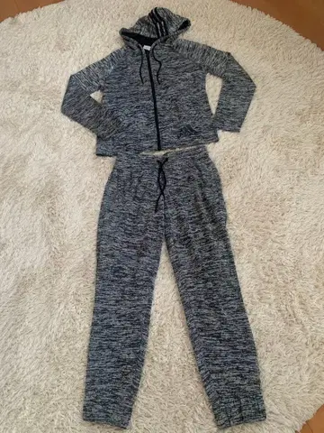 아디다스 여성용 저리 상하의 세트 M