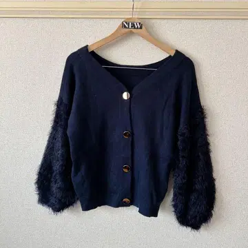 새상품급 니트 GYDA EMODA rienda