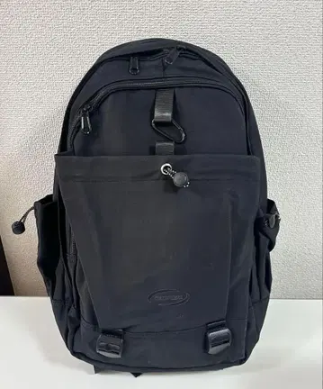 [ 새상품 ] 사용하기 쉬운 블랙 대용량 백팩 가벼움