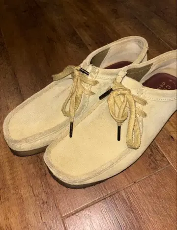 Clarks 왈라비 26cm