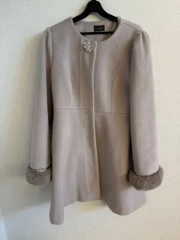 evelyn 핑크 퍼 롱 코트