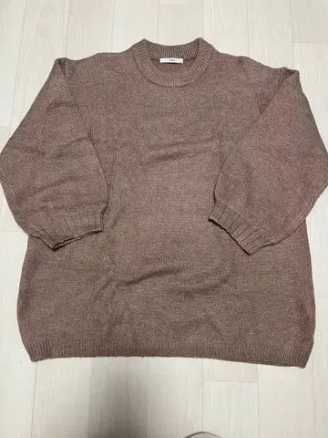 더스티 핑크 오버 사이즈 니트 스웨터