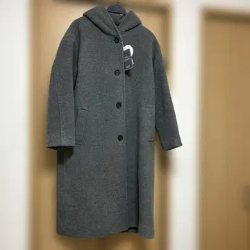 LOWRYS FARM 후드 부착 그레이 롱 코트