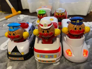 호빵맨 말하는 자동차 5개 세트 구급차 소방차 신칸센 경찰차 빵집