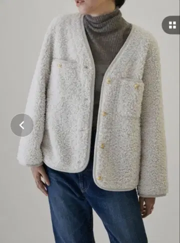 화이트 페이크 무스탕 노카라 보아 자켓 M 사이즈