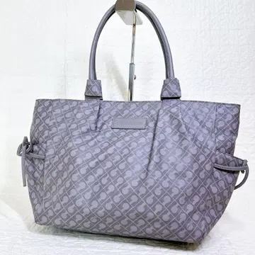 컨디션 최상 게라르디니 토트백 소프티 그레이 올 패턴 리본