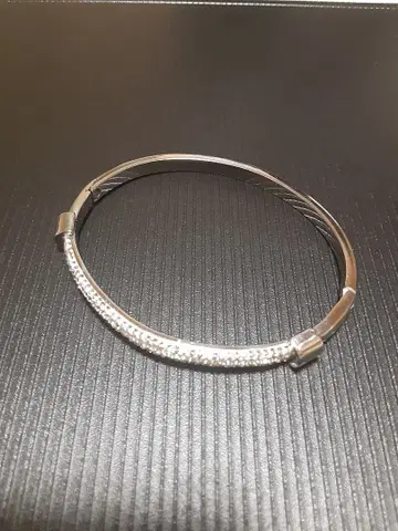 실버 스톤 포함 뱅글