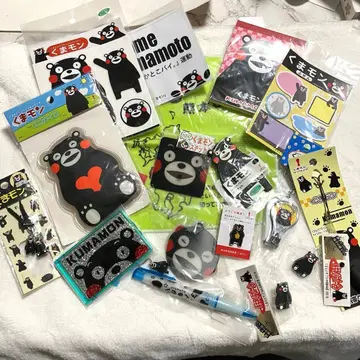 쿠마몬 굿즈 묶음 판매 볼펜 스티커 거울 스트랩 핀즈
