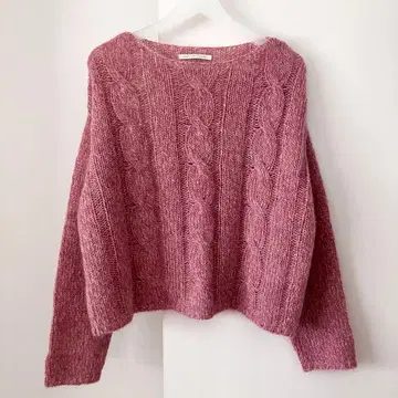 루카 LUCA 케이블 무늬 모헤어 혼방 니트