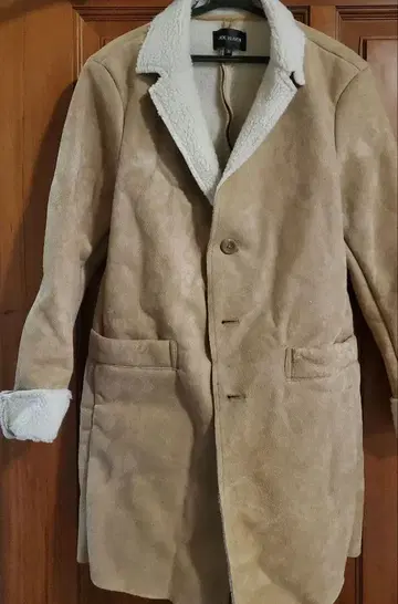 페이크 무스탕 코트