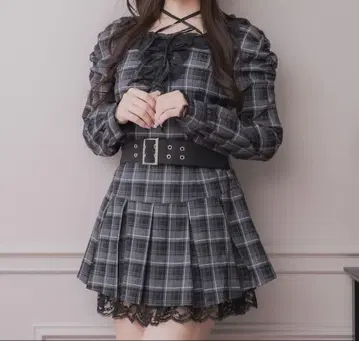 pium 레이스 프릴 플리츠 미니 원피스