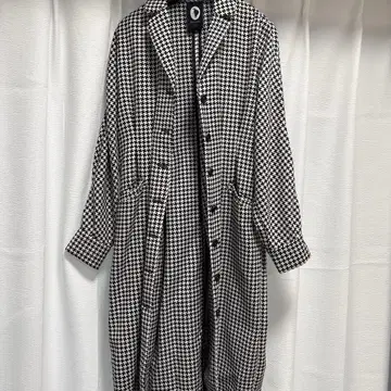 Dresseum 트렌치코트 tnewties