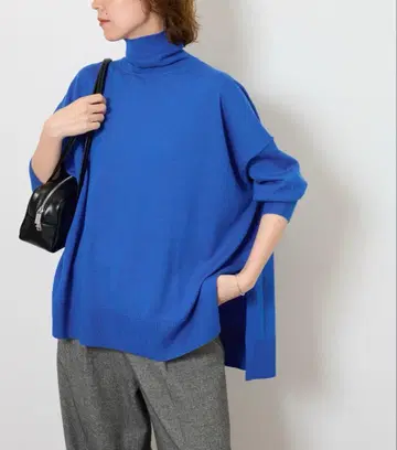 BiellaYarn 와이드 터틀넥 블루 relume