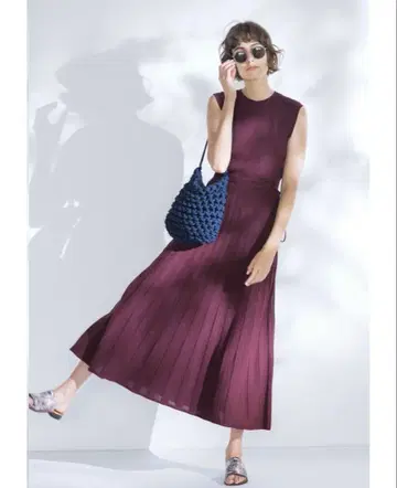 [ Mila Owen ] 미라 오웬 플리츠 롱 니트 원피스