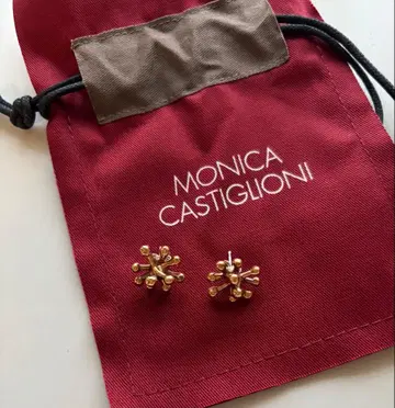 모니카 카스티글리오니 브론즈 귀걸이 피스티리