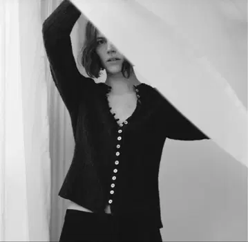 ZARA 버튼 디테일 블라우스