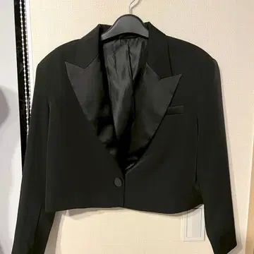 zara 숏 기장 자켓 블랙