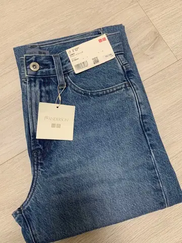 [ 새상품 ] 유니클로 JW ANDERSON 스트레이트 청바지 22