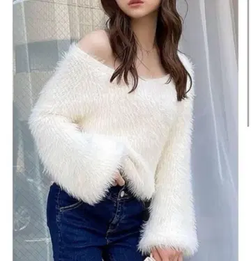 리젝시 샤기 니트탑