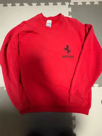 페라리 빨간색 맨투맨 트레이닝복