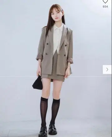 완판템 브라운 체크 무늬 셋업 UNIQLO