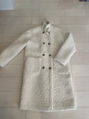 화이트 보아 롱 코트