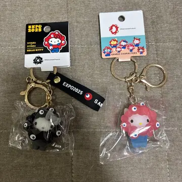 오사카 만박 EXPO2025 산리오 블랙 미야쿠미야쿠 산리오 클리어 키티