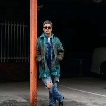 THROW 별주 울모헤어 샤기 코트