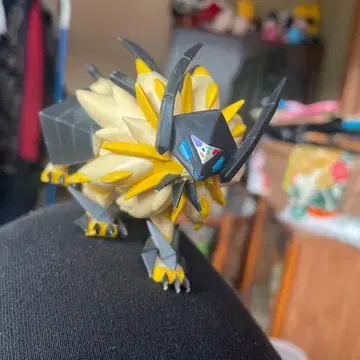 포켓몬 피규어 블랙/옐로우 컬러 약 10cm