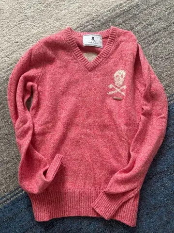 MARK & LONA 핑크 V넥 니트