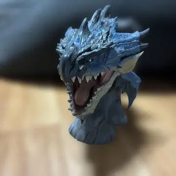 몬스터 헌터 제일복권 B상 헌팅 트로피 리오레우스 아종