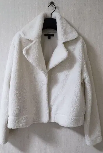 [ 새상품급 ] 바나나 브릭 보아 점퍼