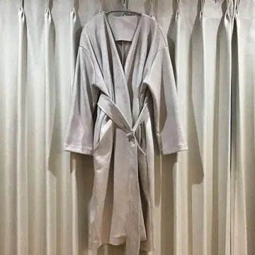 [ DouDou ] 베이지 스웨이드풍 롱 코트 벨트 포함