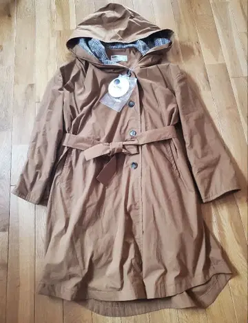 미사용 새상품 isato 후드 부착 코트