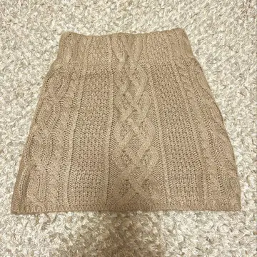 [ 미사용 새상품 ] 후스후 치코 베이지 니트 스커트 F
