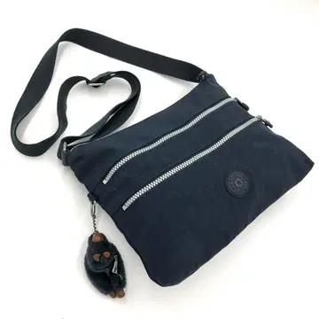 [ 새상품급 ] 키플링 숄더백 네이비 3지퍼 나일론 사코슈