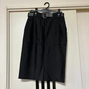 새상품 미사용 MOGA 타이트 스커트 벨트 포함 사이즈 2