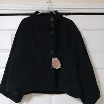 talbyyumi 블랙 숏코트