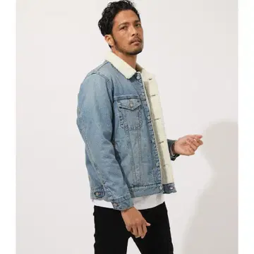 AZUL 보아 카라 부착 데님 자켓