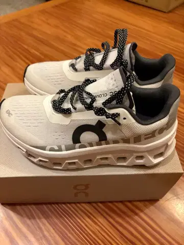 새상품급 [On] Cloudmonster 여성용 24cm