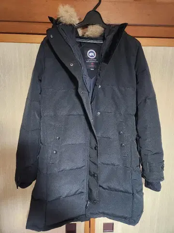 Canada Goose 다운 자켓 블랙