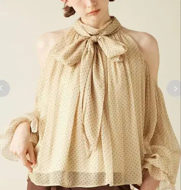 [ LILY BROWN ] 드레이프 보타이 쉬폰 블라우스