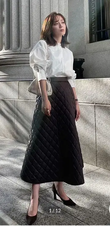 anuans 퀼팅 플레어 스커트 (베이지)