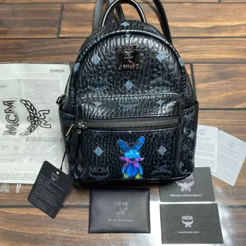 [ 새상품 ] MCM 블랙 백팩 토끼 자수 미니 백팩