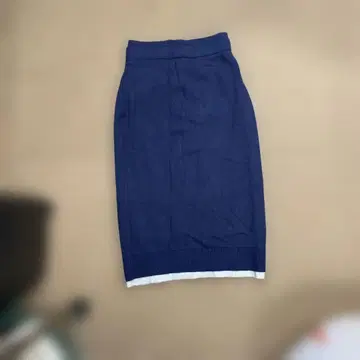 eimy 이스토아 네이비 타이트 스커트 사이즈 F