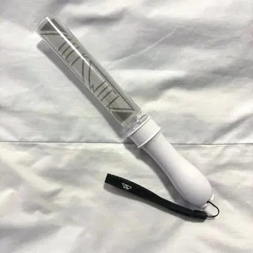 M!LK 카라첸 응원봉