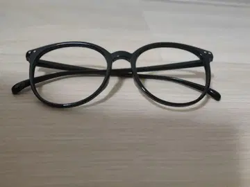 블랙 라운드 프레임 안경