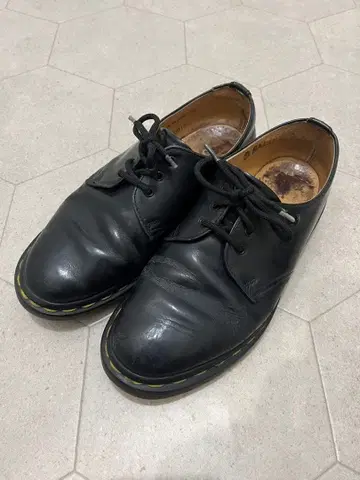 닥터마틴 3홀 잉글랜드제